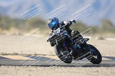 media/Dec-07-2025-CVMA (Sun) [[3e7d2de5dc]]/Race 12- Formula 40 MW and LW/